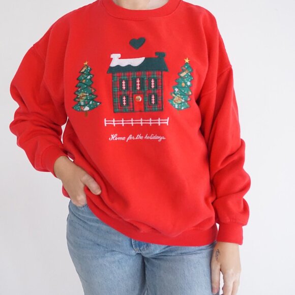 VTG Joyeuses Fêtes Red Ugly Christmas Sweatshirt Trees Cabin Holiday M - Picture 1 of 10